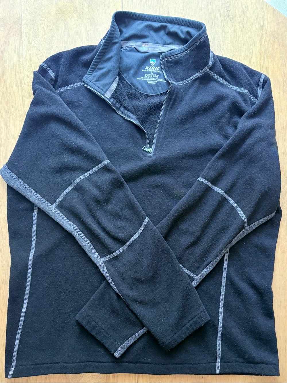 KUHL Kashmira Men's Black Quarter Zip-Up Fleece Pullover with Contrast Stitching